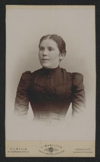 Fotografia kobiety- atelier Lorenza Basiliusa